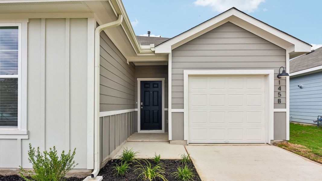 Exterior details and patio area of a home in Wayside, Uhland (Image 3). Exterior details and patio area of a home in Wayside, Uhland (Image 3).