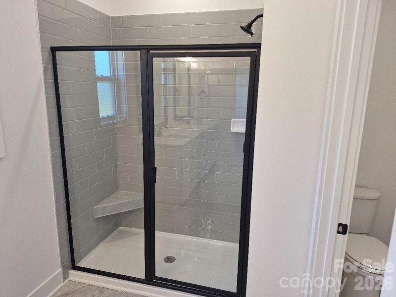 Close-up of interior finishes inside a home in Cardiff Glyn, Catawba (Image 10).