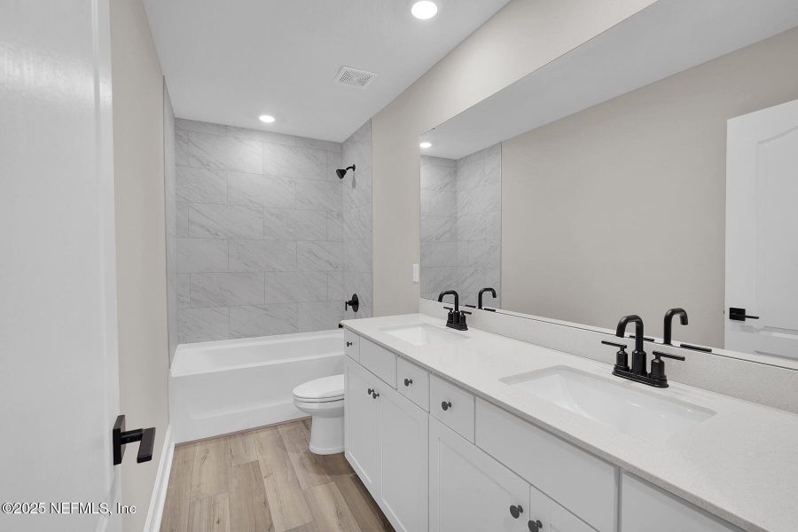 Furnished interior view inside a new home in Jennings Farm, Middleburg (Image 10).