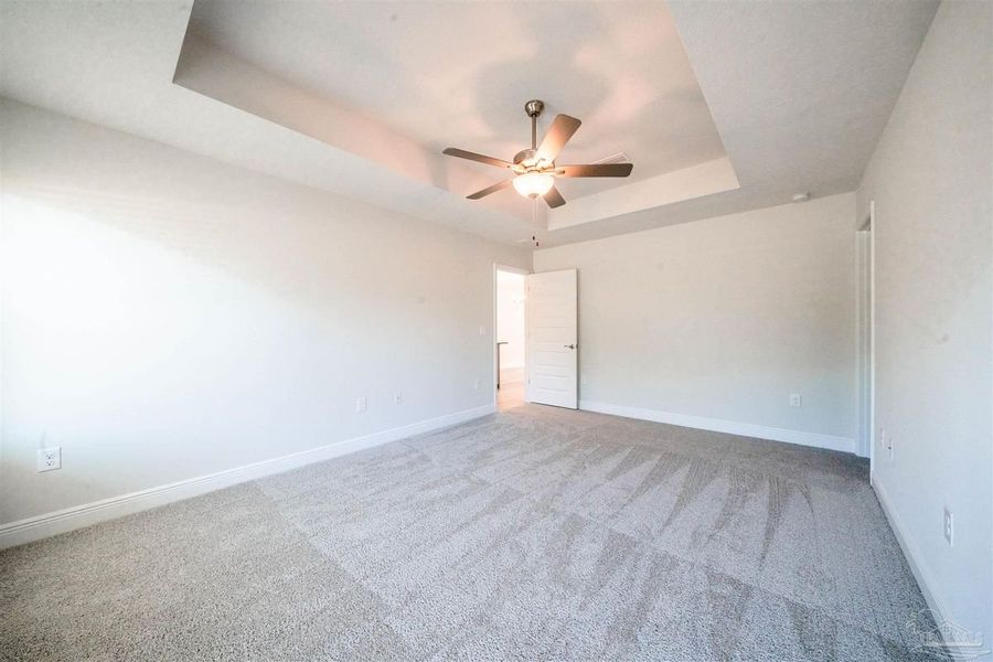 Spacious, unfurnished interior of a new home in Turtle Creek, Cantonment (Image 9).