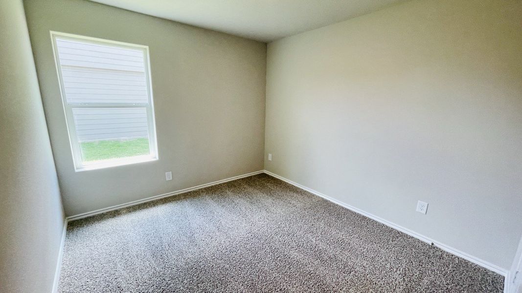 Spacious, unfurnished interior of a new home in Sunnycreek, Fort Worth (Image 15). Spacious, unfurnished interior of a new home in Sunnycreek, Fort Worth (Image 15).