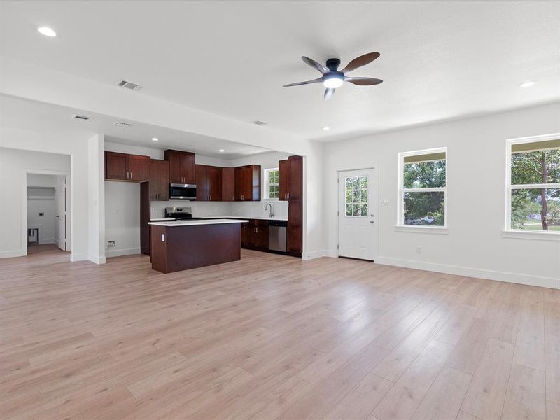 Spacious, unfurnished interior of a new home in , Runaway Bay (Image 12).