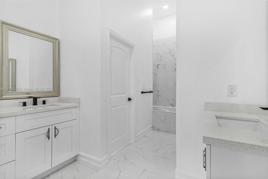 Furnished interior view inside a new home in , Lehigh Acres (Image 3).