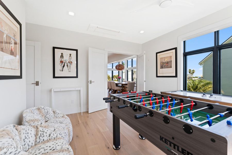 Furnished interior view inside a new home in , Ponte Vedra Beach (Image 41).