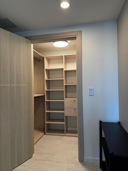 Second Walking closet Second Walking closet