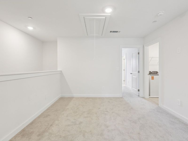 Spacious, unfurnished interior of a new home in Cedarcrest Townhomes, Fairview (Image 11).