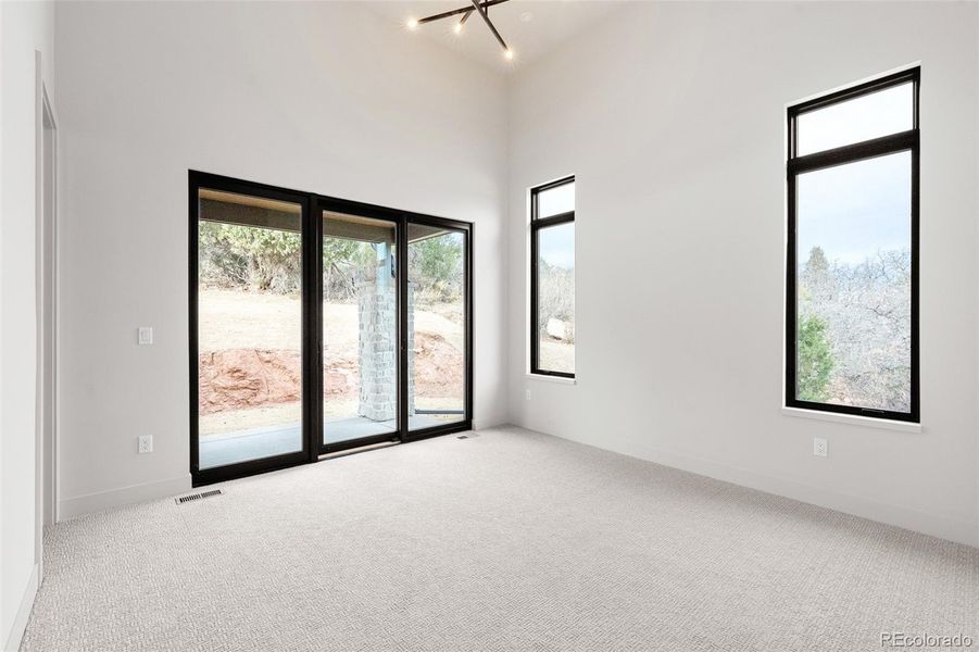 Spacious, unfurnished interior of a new home in , Littleton (Image 33).