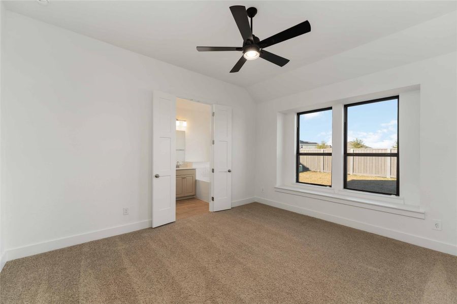 Spacious, unfurnished interior of a new home in Arabella on the Prairie, Richmond (Image 16).