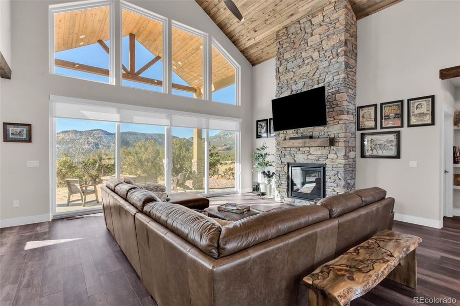 Furnished interior view inside a new home in , Cañon City (Image 8). Furnished interior view inside a new home in , Cañon City (Image 8).
