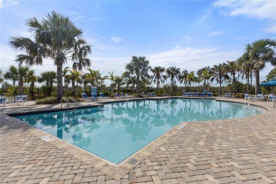 Community amenities in , Nokomis (Image 45).