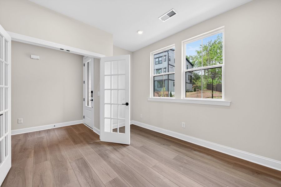 Spacious, unfurnished interior of a new home in Old Town Village, Waxhaw (Image 22). Spacious, unfurnished interior of a new home in Old Town Village, Waxhaw (Image 22).