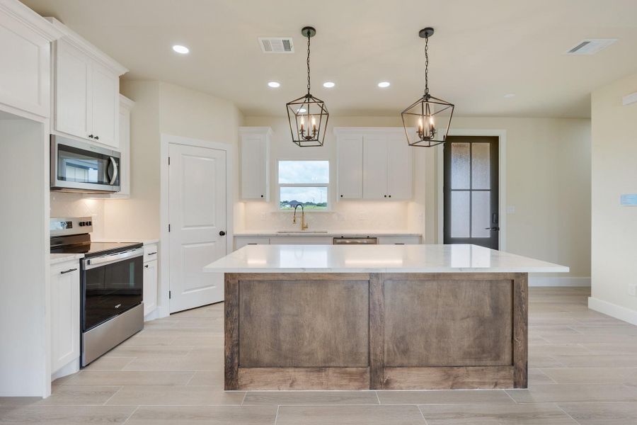 Furnished interior view inside a new home in , Franklin (Image 8).