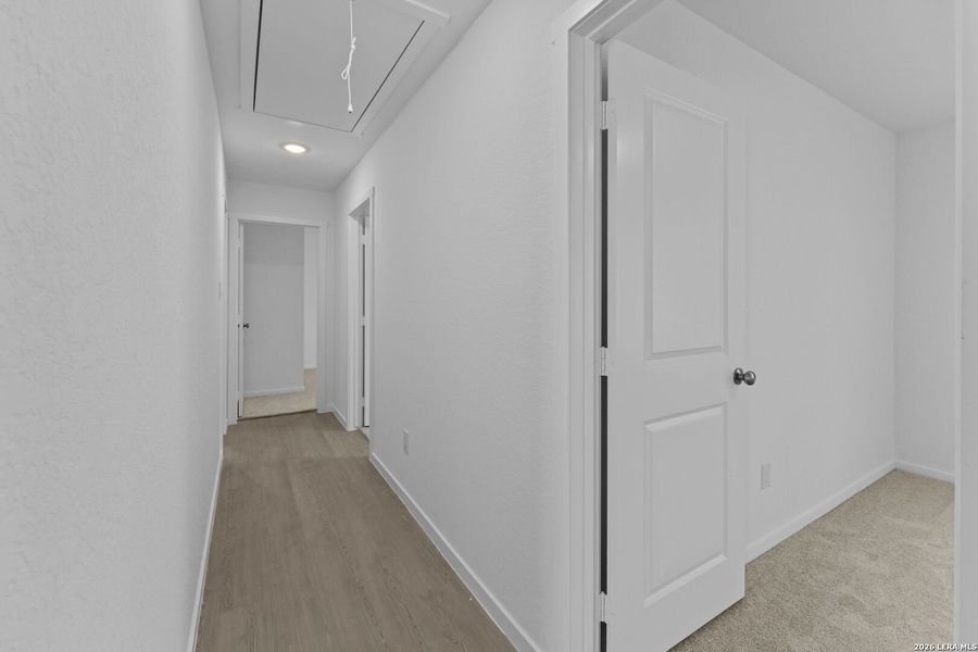 Spacious, unfurnished interior of a new home in Higdon Crossing, San Antonio (Image 13). Spacious, unfurnished interior of a new home in Higdon Crossing, San Antonio (Image 13).