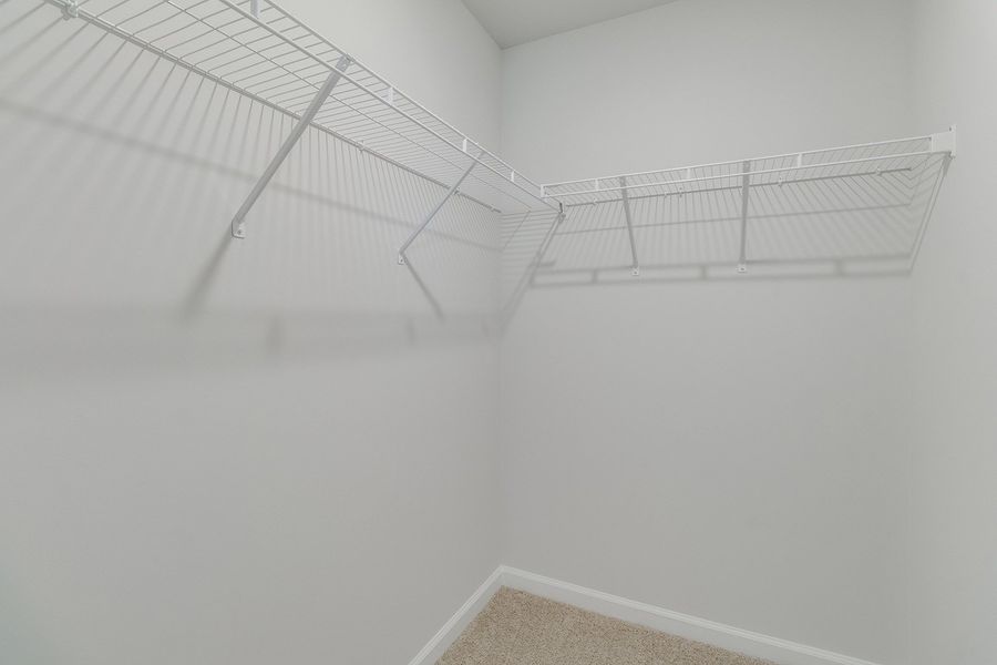 Spacious, unfurnished interior of a new home in Ellington, Elgin (Image 37).