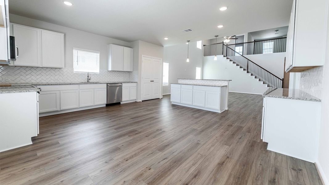 Spacious, unfurnished interior of a new home in Grande Estates, Bertram (Image 21).