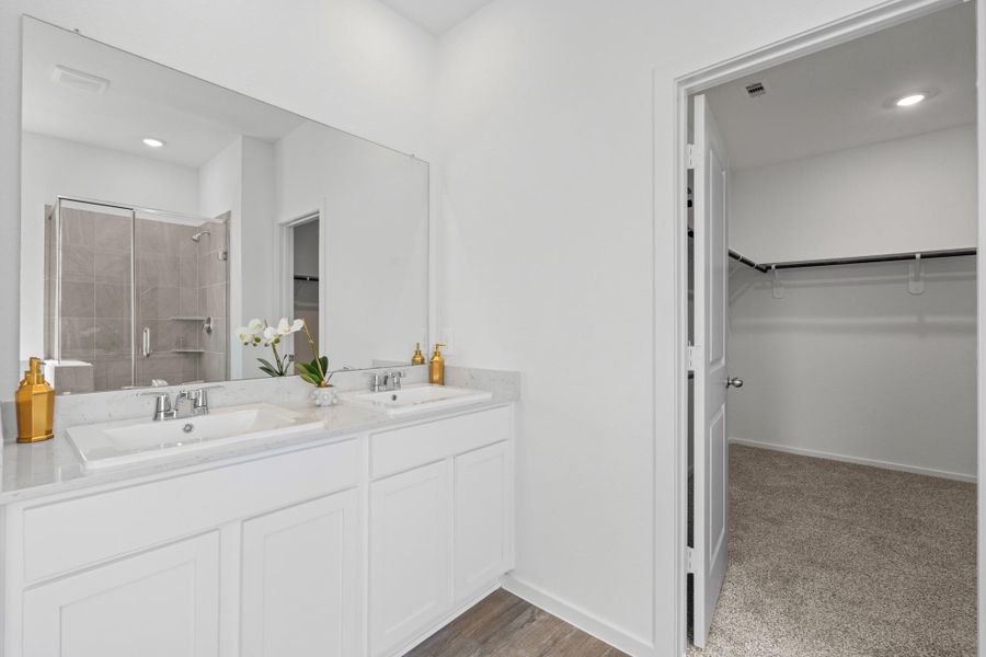 Furnished interior view inside a new home in Chapel Lakes, Montgomery (Image 14).