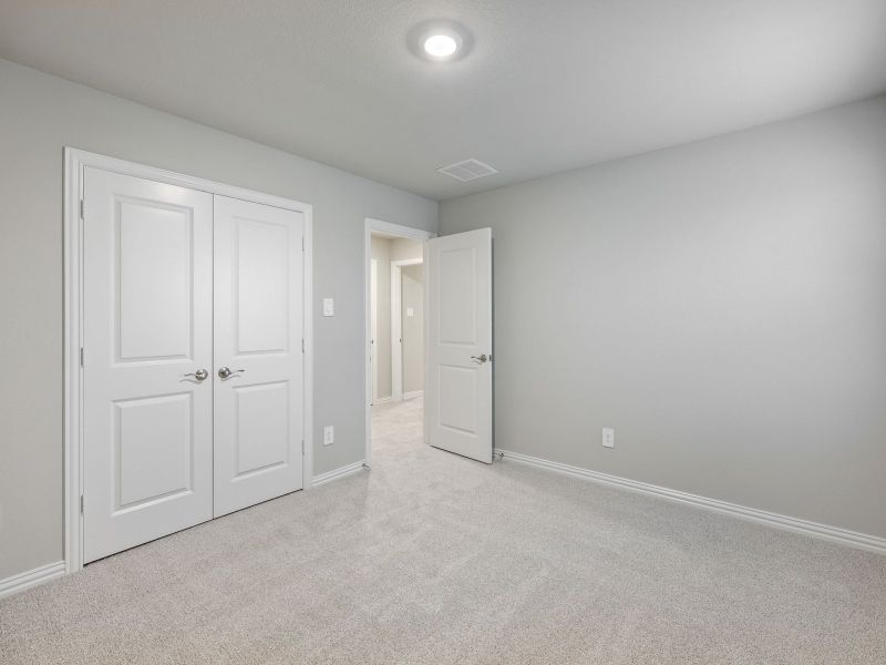 Spacious, unfurnished interior of a new home in Parks at Foster Crossing - Spring Series, Anna (Image 18). Spacious, unfurnished interior of a new home in Parks at Foster Crossing - Spring Series, Anna (Image 18).