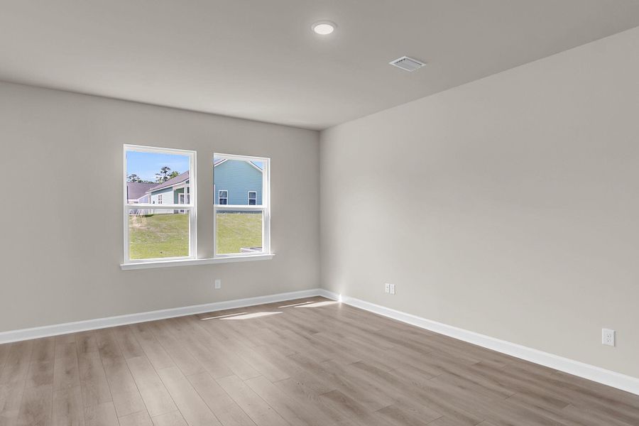 Spacious, unfurnished interior of a new home in , Ravenel (Image 16).
