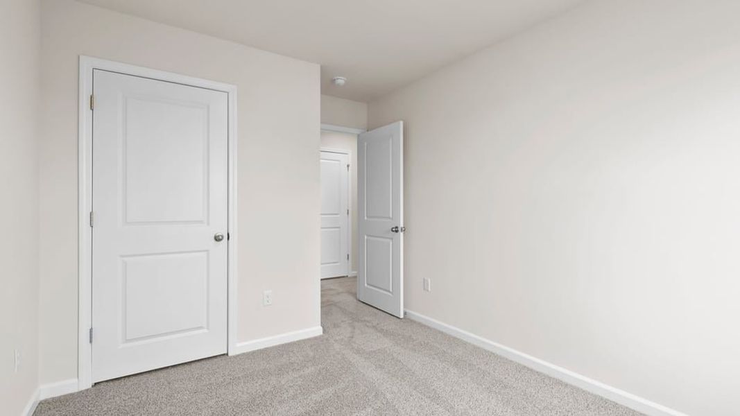 Spacious, unfurnished interior of a new home in Covington Village, Greer (Image 30).
