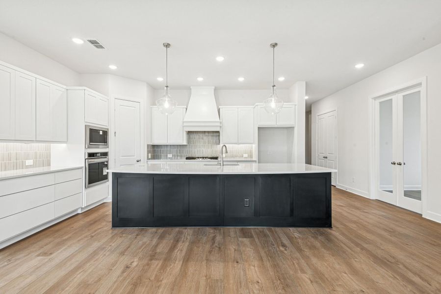 REPRESENTATIVE PHOTO – Photo does not represent actual home options and selections. Ask Sales Consultant for specific selections. REPRESENTATIVE PHOTO – Photo does not represent actual home options and selections. Ask Sales Consultant for specific selections.