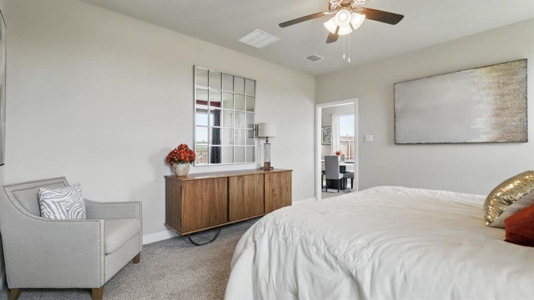 Furnished interior view inside a new home in Rock Creek Ranch, Fort Worth (Image 27). Furnished interior view inside a new home in Rock Creek Ranch, Fort Worth (Image 27).