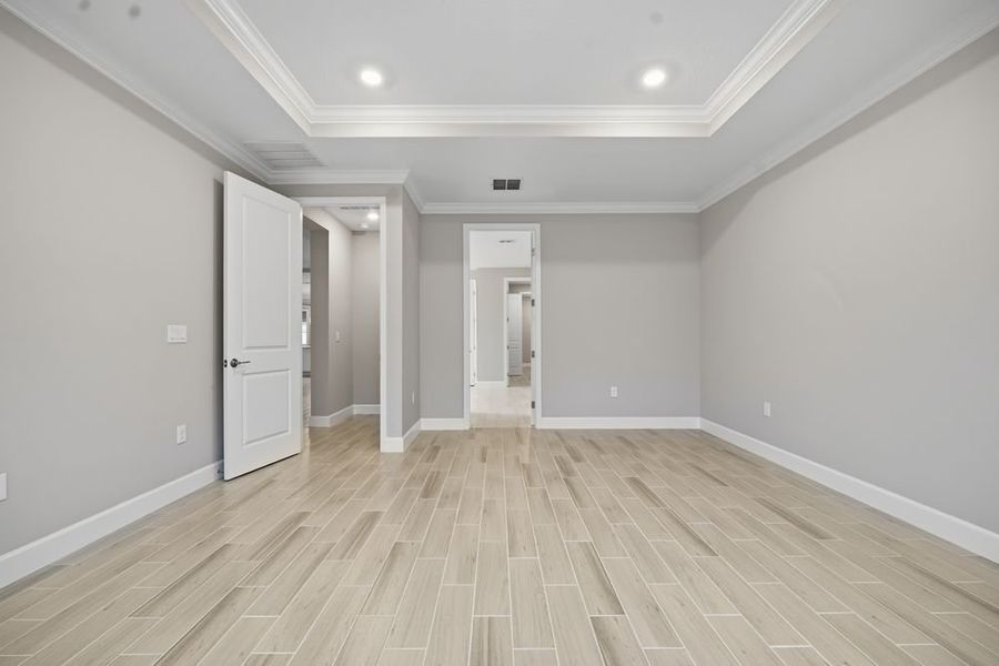 Spacious, unfurnished interior of a new home in Headwaters at Lofton Creek, Yulee (Image 27).