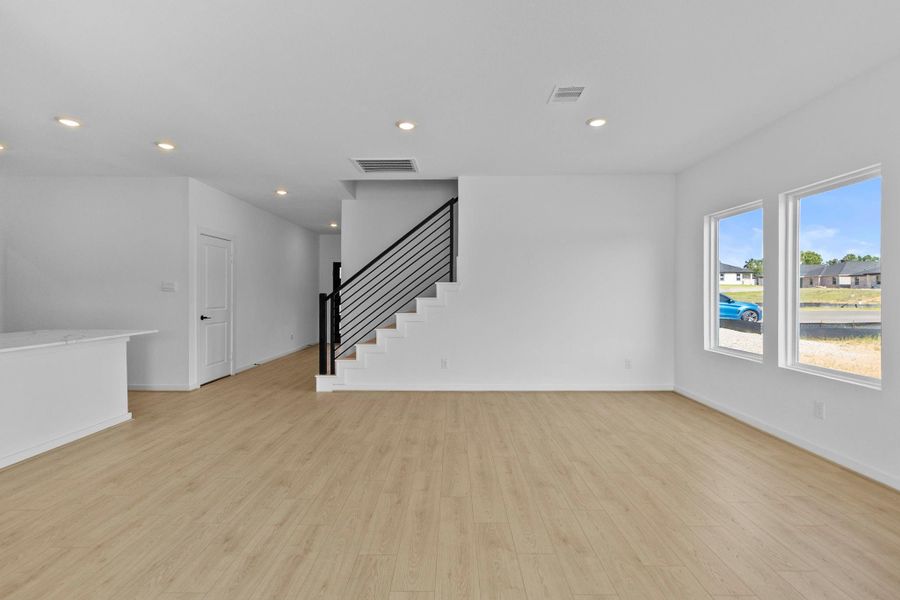 Spacious, unfurnished interior of a new home in Lake Conroe Cove, Willis (Image 26). Spacious, unfurnished interior of a new home in Lake Conroe Cove, Willis (Image 26).
