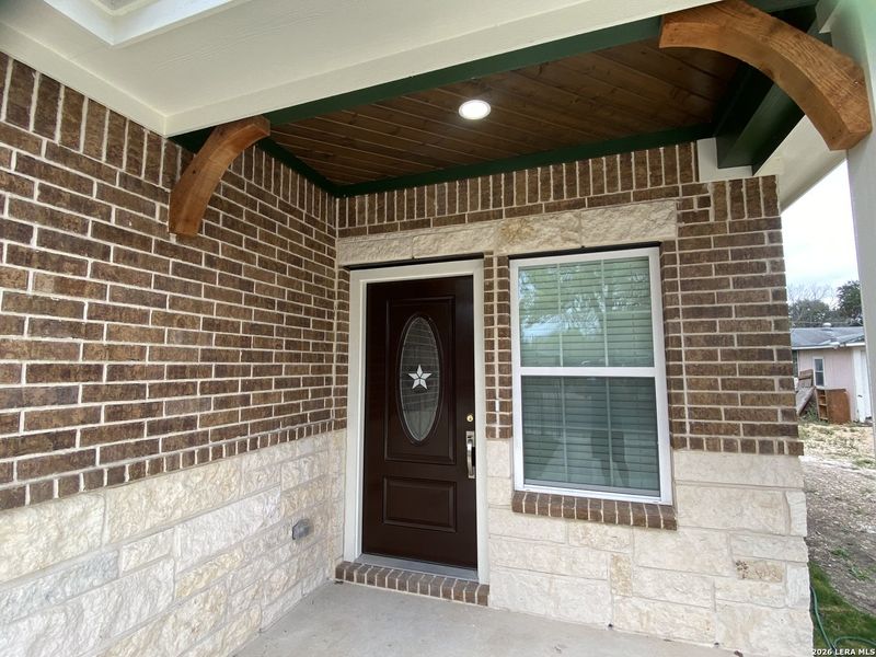 Exterior details and patio area of a home in , San Antonio (Image 23).