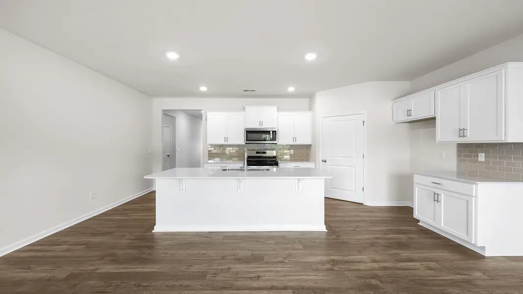 Furnished interior view inside a new home in Woodglen, Piedmont (Image 7).