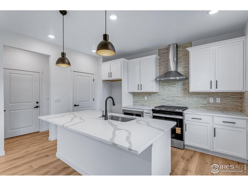 Furnished interior view inside a new home in Hansen Farm, Fort Collins (Image 5). Furnished interior view inside a new home in Hansen Farm, Fort Collins (Image 5).