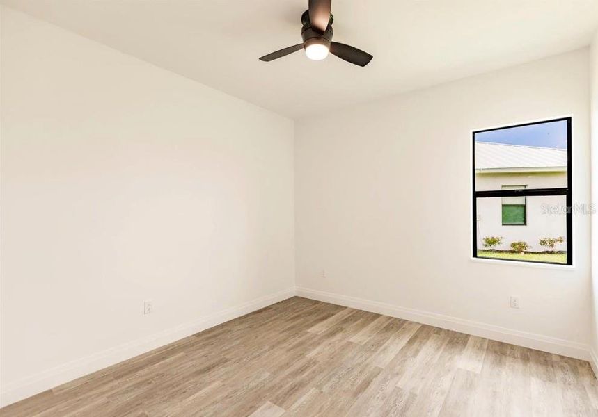 Spacious, unfurnished interior of a new home in , Punta Gorda (Image 25).