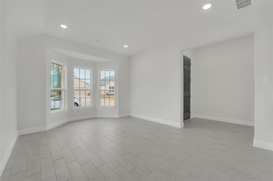 Spacious, unfurnished interior of a new home in , Princeton (Image 25).