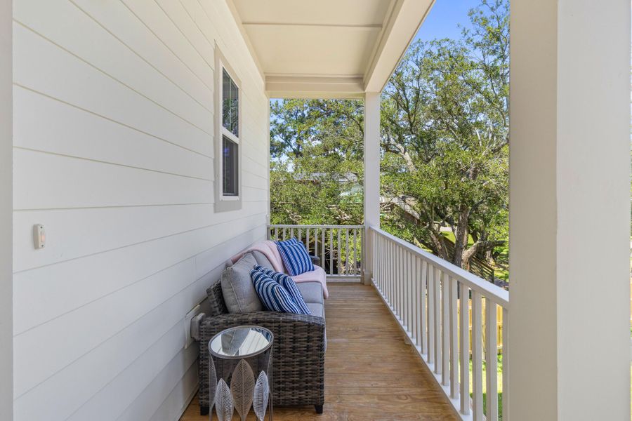 Exterior details and patio area of a home in , Mount Pleasant (Image 3).