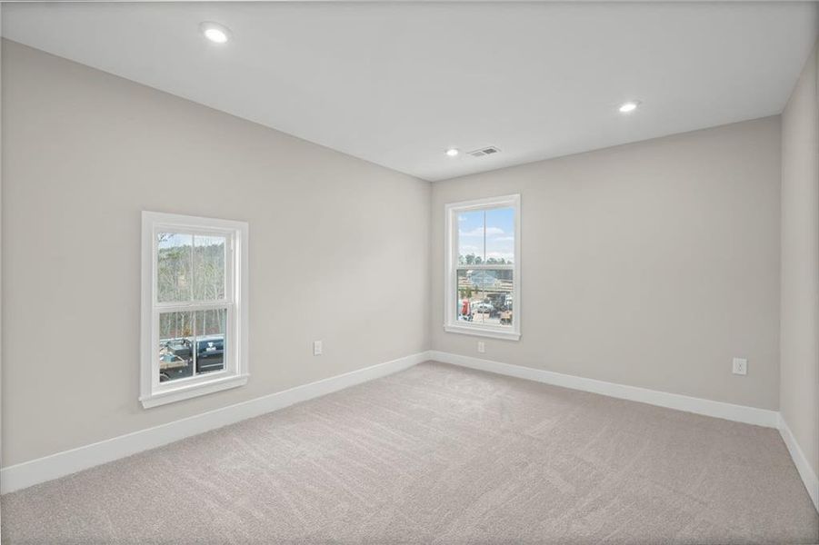 Spacious, unfurnished interior of a new home in Governor’s Preserve, Canton (Image 23).