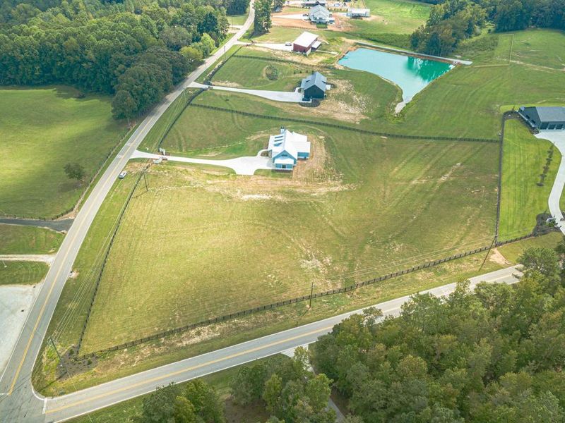 Image 53 of a home in .