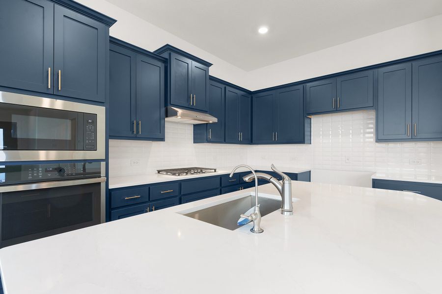 Furnished interior view inside a new home in Highland Village, Georgetown (Image 4).