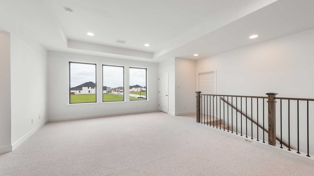 Spacious, unfurnished interior of a new home in Cambridge Crossing, Celina (Image 22).
