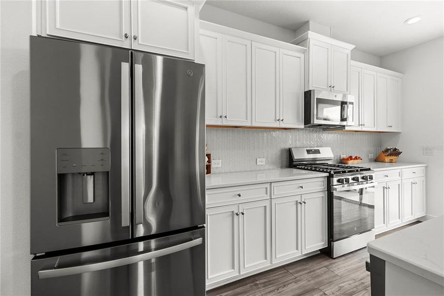 Furnished interior view inside a new home in , Sarasota (Image 39).