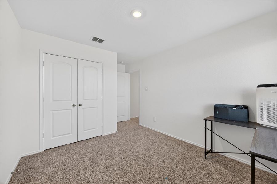Spacious, unfurnished interior of a new home in , Houston (Image 22).