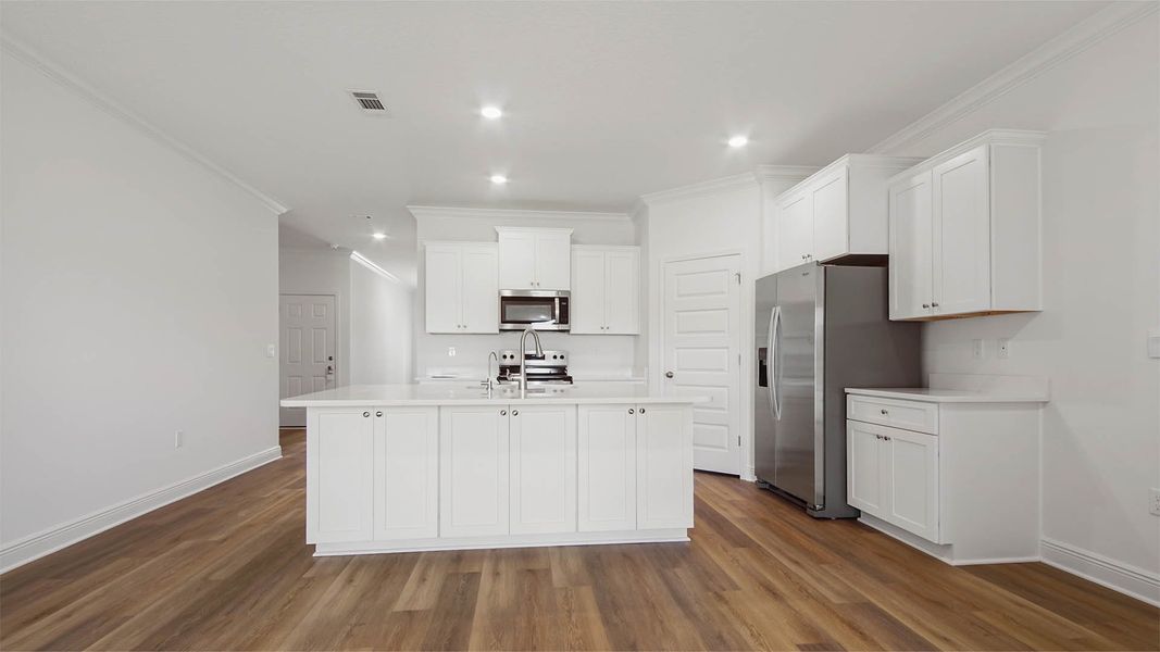 Representative furnished interior of a home built from the Rhett by D.R. Horton in Caballeros Estates At Hombre, Panama City Beach (Image 11).