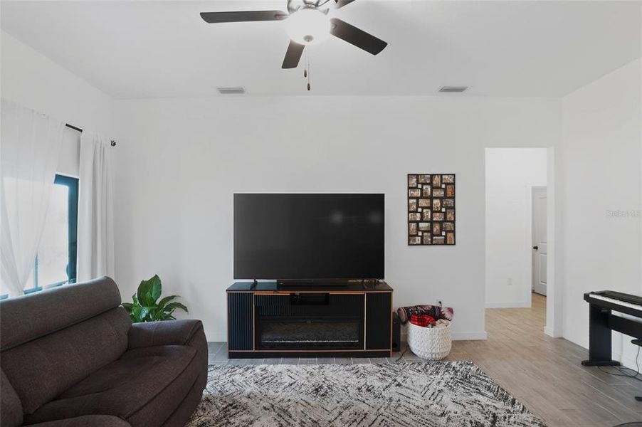 Furnished interior view inside a new home in , Port Charlotte (Image 6).