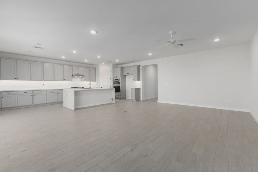 Spacious, unfurnished interior of a new home in Forté at Granite Vista, Waddell (Image 21). Spacious, unfurnished interior of a new home in Forté at Granite Vista, Waddell (Image 21).