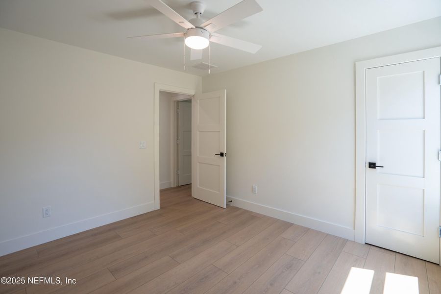 Spacious, unfurnished interior of a new home in , St. Augustine (Image 11).