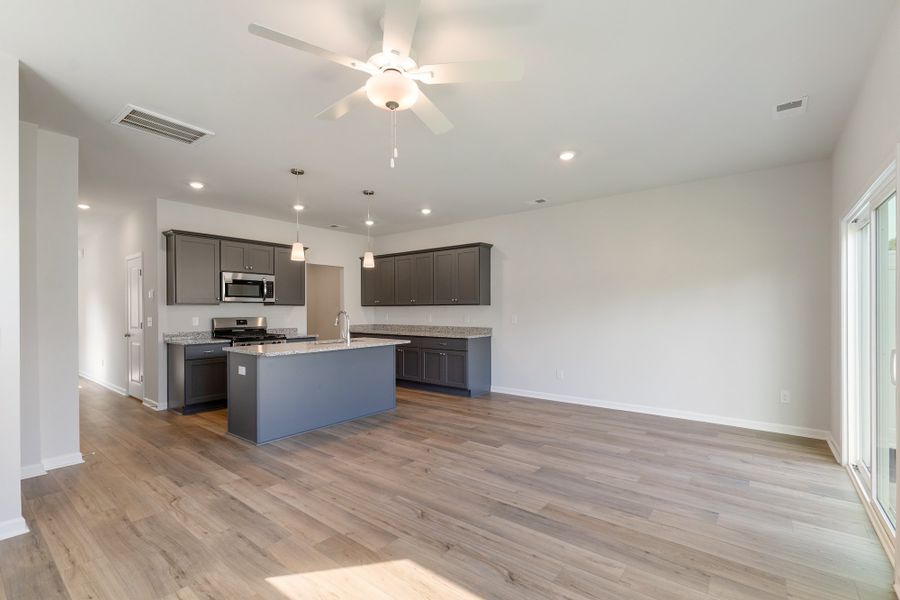 Image 22 of a home in Edwards Station.