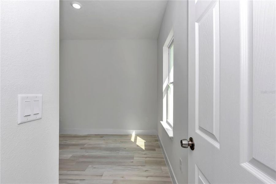 Spacious, unfurnished interior of a new home in , Ocala (Image 45).