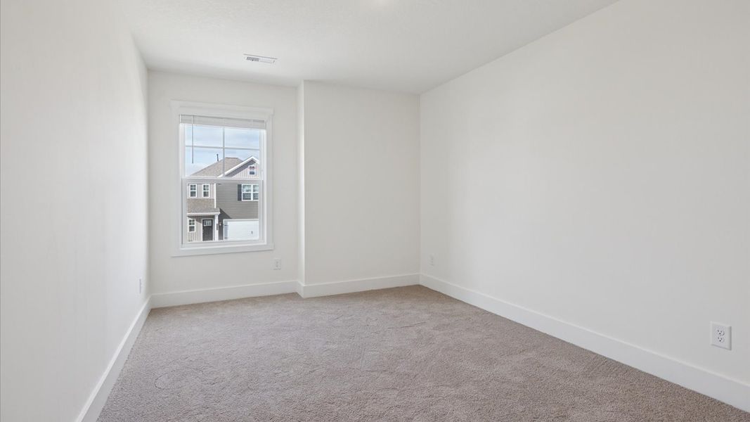 Spacious, unfurnished interior of a new home in Millstone Village, Morristown (Image 18).