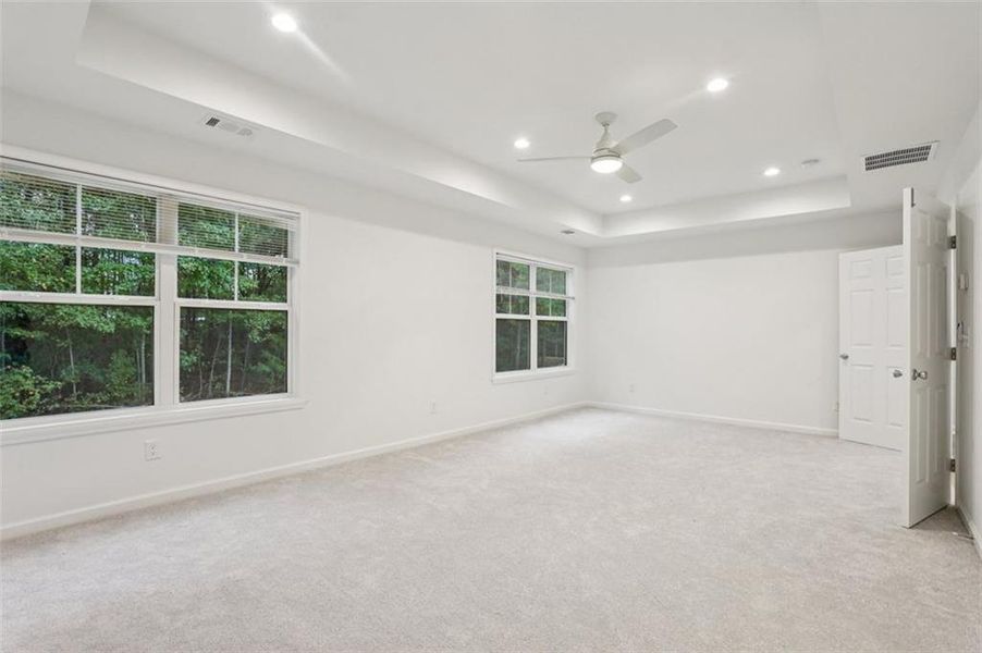 Spacious, unfurnished interior of a new home in , Fairburn (Image 44).