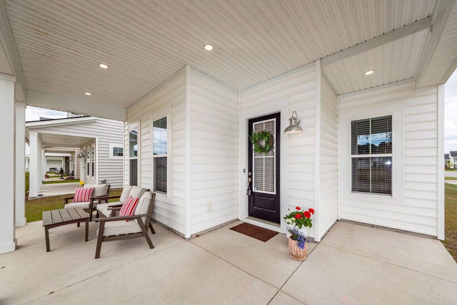 Exterior details and patio area of a home in , Summerville (Image 3).