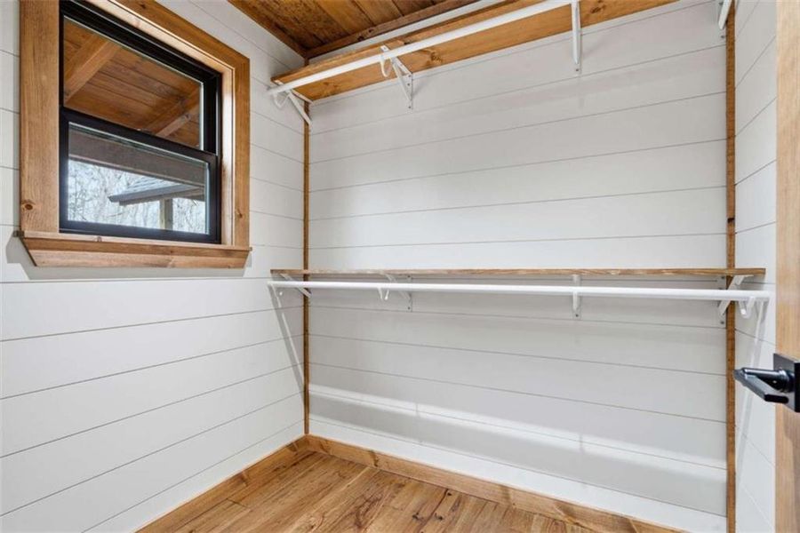 Close-up of interior finishes inside a home in , Blue Ridge (Image 20).