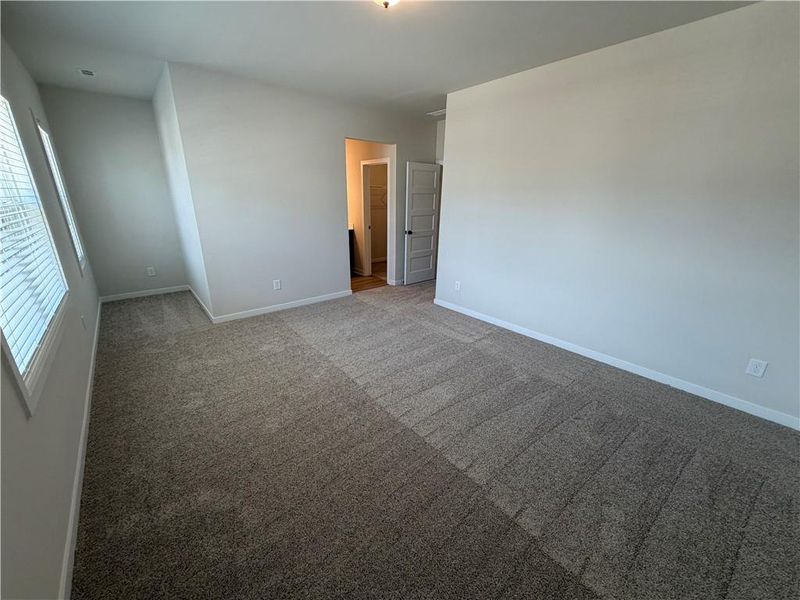 Spacious, unfurnished interior of a new home in Pinecrest Ridge, Dacula (Image 41).